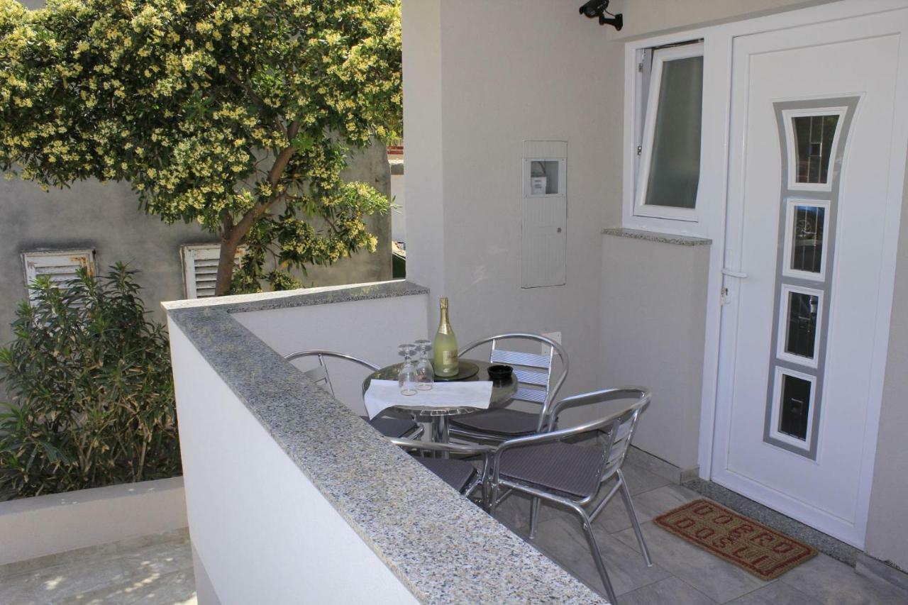 Pearl Of Novalja Apartment Exterior photo